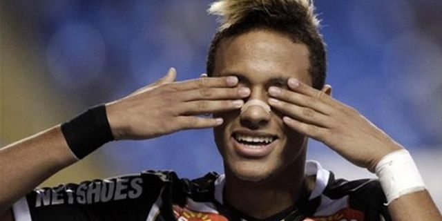 Neymar: Tak Perlu ke Eropa Untuk Berkembang Neymar: Tak Perlu ke Eropa Untuk Berkembang
