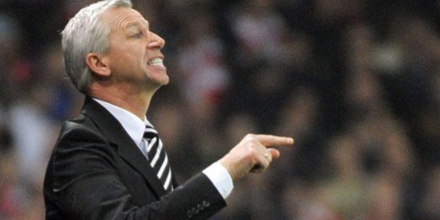 Newcastle Lanjutkan 'Revolusi Perancis'