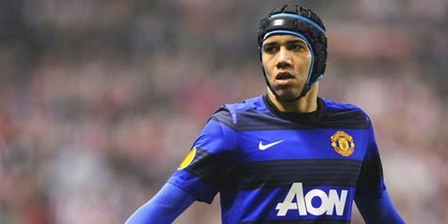 Smalling Bernafsu Gagalkan City Jadi Juara
