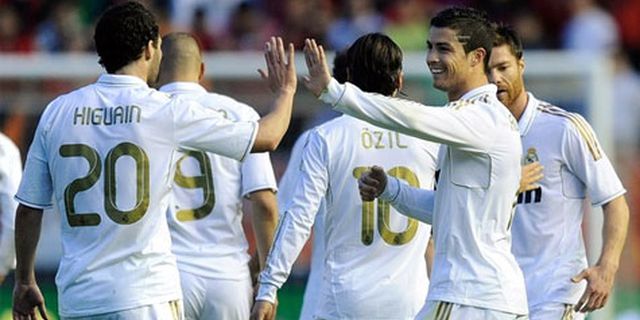 Cetak 100 Gol, Madrid Kalahkan Rekor Barca