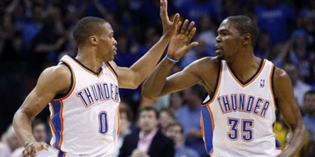 Libas Bulls, Thunder Melaju ke Babak Play-Off Libas Bulls, Thunder Melaju ke Babak Play-Off