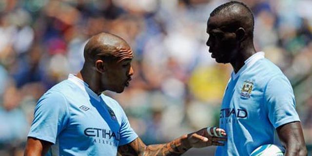 De Jong: Hentikan Sikap Bodohmu, Balotelli!