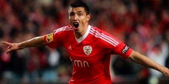 Cardozo: Benfica Tak Gentar Dengan Chelsea
