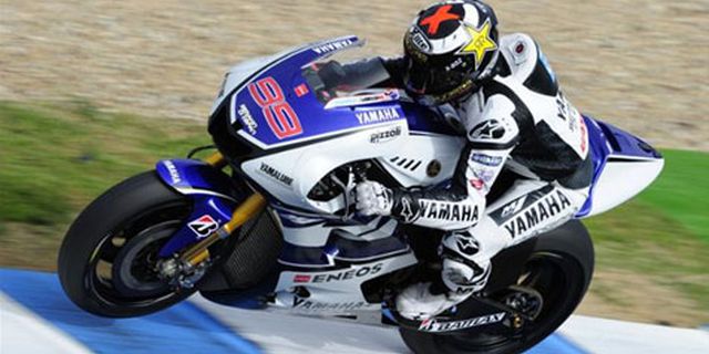 Lorenzo Kejar Kemenangan Pertama di Qatar Lorenzo Kejar Kemenangan Pertama di Qatar