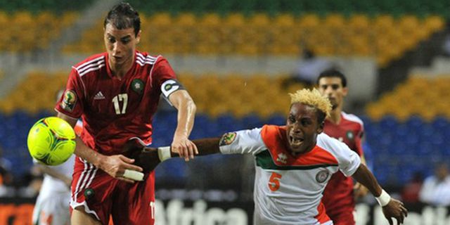 Wenger: Fokus Chamakh, Jangan Merokok!