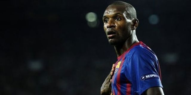 Operasi Sukses, Abidal Jalani Rehabilitasi Operasi Sukses, Abidal Jalani Rehabilitasi