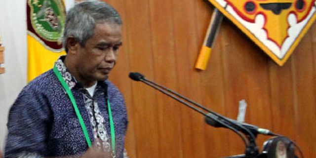 Gubernur Malut Nilai Djohar Berkualitas Pimpin PSSI Gubernur Malut Nilai Djohar Berkualitas Pimpin PSSI