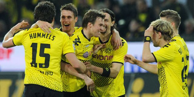 Kalahkan Bayern, Dortmund Dekati Gelar Juara Kalahkan Bayern, Dortmund Dekati Gelar Juara