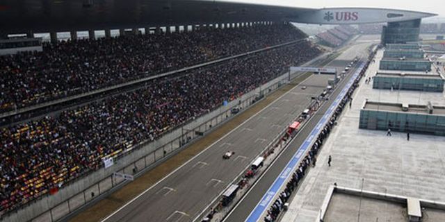 Formula 1 GP China Terancam Dihiasi Hujan Formula 1 GP China Terancam Dihiasi Hujan
