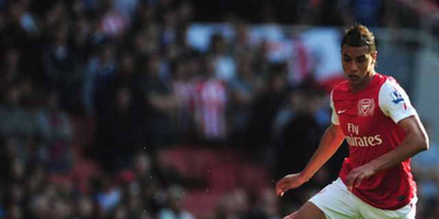 Arsenal Bakal Pulangkan Chamakh ke Bordeaux