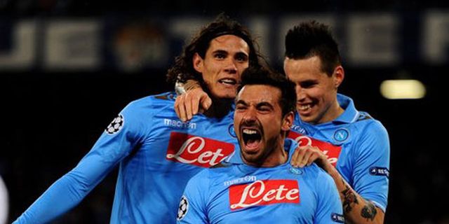'Trisula Napoli di Luar Jangkauan Klub-klub Italia' 'Trisula Napoli di Luar Jangkauan Klub-klub Italia'