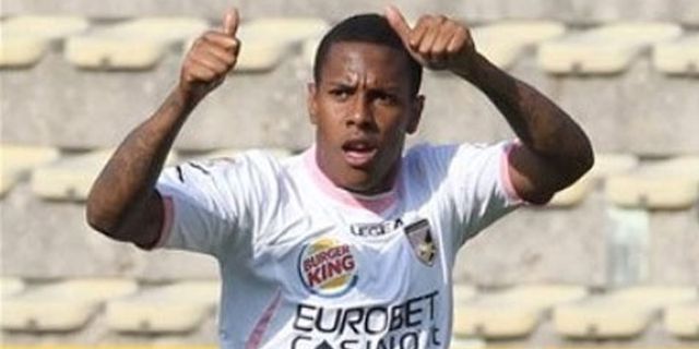 Abel Hernandez Perpanjang Kontrak di Palermo