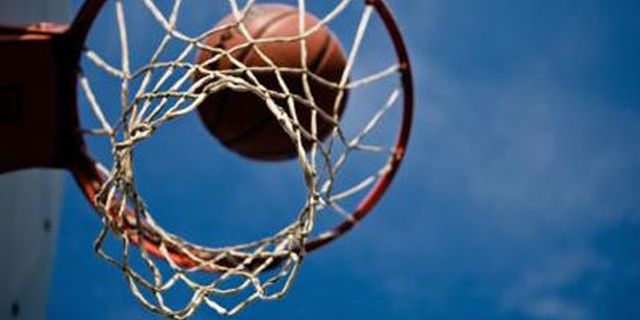 Itenas Bandung Taklukkan STISI Telkom 60-7 Itenas Bandung Taklukkan STISI Telkom 60-7