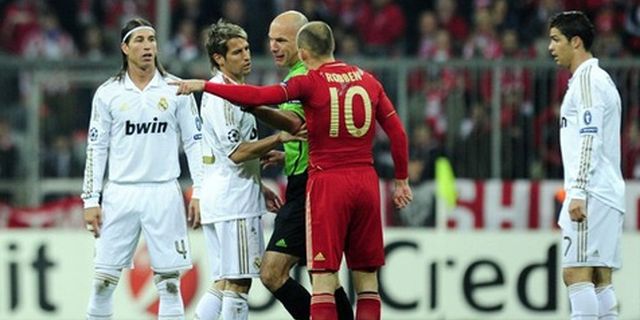 Media Pertanyakan Keputusan Mourinho Media Pertanyakan Keputusan Mourinho