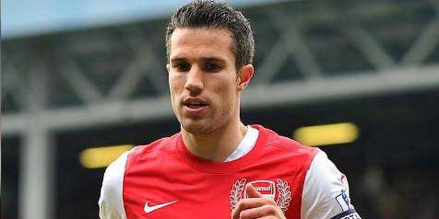 RVP Sangkal Dekati Barca Di London