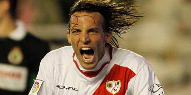 Gelandang Vallecano Diincar Tiga Klub Besar