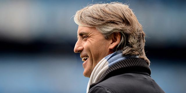 Mancini Jelaskan Senyumannya Untuk City Mancini Jelaskan Senyumannya Untuk City