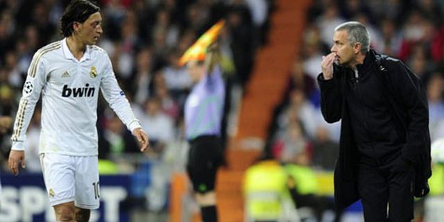 Mourinho: Kekalahan Ini Efek Dari El Clasico Mourinho: Kekalahan Ini Efek Dari El Clasico