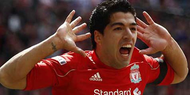 Dalglish: Suarez Pesepakbola Yang Fantastis