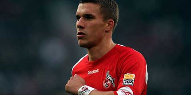 Resmi: Podolski Bergabung ke Arsenal Resmi: Podolski Bergabung ke Arsenal
