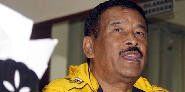 Umuh Muchtar Mundur Dari Persib Bandung Umuh Muchtar Mundur Dari Persib Bandung