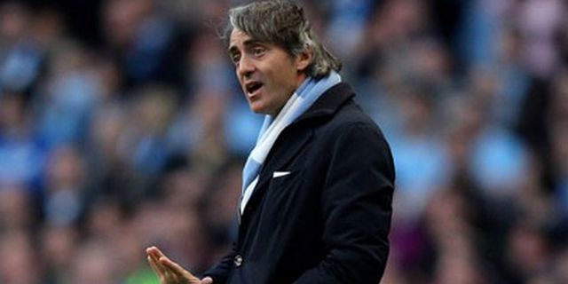 Mancini: Lawan United Lebih Mudah Mancini: Lawan United Lebih Mudah