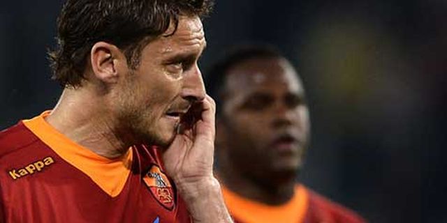 Review: Roma Kian Jauhi Tiga Besar Review: Roma Kian Jauhi Tiga Besar