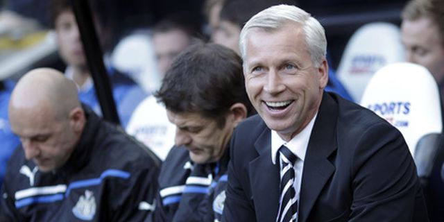 Pardew: Newcastle Akan Sulitkan Chelsea Pardew: Newcastle Akan Sulitkan Chelsea