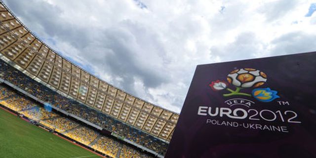 Lagu Euro 2012 Polandia Menuai Kontroversi