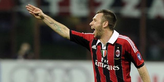Nomor 10 Il Diavolo Untuk Cassano? Nomor 10 Il Diavolo Untuk Cassano?