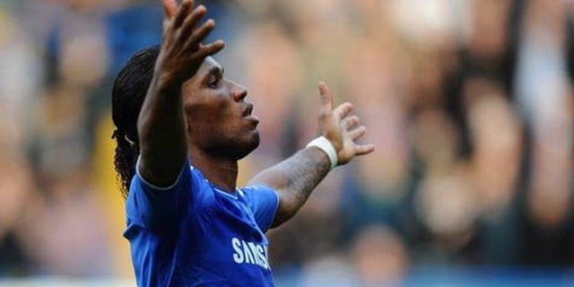 Drogba Pelajari Trik Shearer Mengecoh Lawan Drogba Pelajari Trik Shearer Mengecoh Lawan