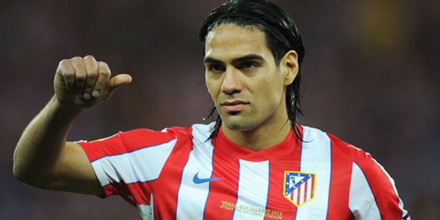 Falcao: Gelar Liga Europa Ini Untuk Tuhan Falcao: Gelar Liga Europa Ini Untuk Tuhan