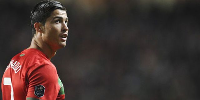 Cristiano Ronaldo Terbaik Portugal 2011/12 Cristiano Ronaldo Terbaik Portugal 2011/12