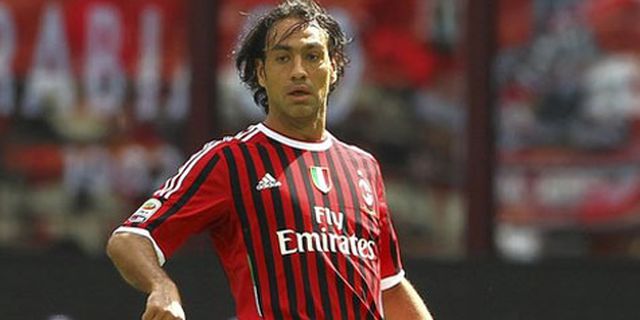 'Nesta Salah Satu Pemain Terhebat Yang Pernah Ada'