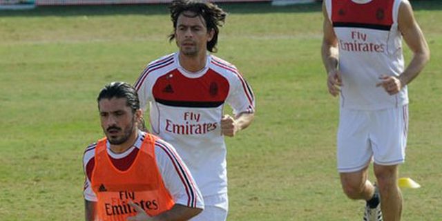 Pippo dan Gattuso Tinggalkan San Siro Pippo dan Gattuso Tinggalkan San Siro