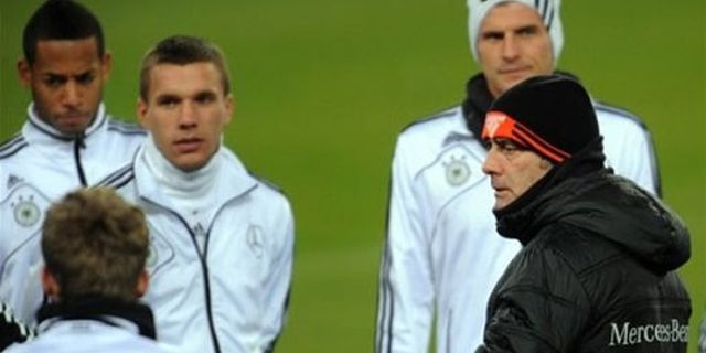 Loew Ingin Bawa tim Muda Jerman Juarai Euro 2012 Loew Ingin Bawa tim Muda Jerman Juarai Euro 2012