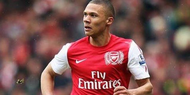 Selamatkan Arsenal, Wenger Puji Gibbs Selamatkan Arsenal, Wenger Puji Gibbs