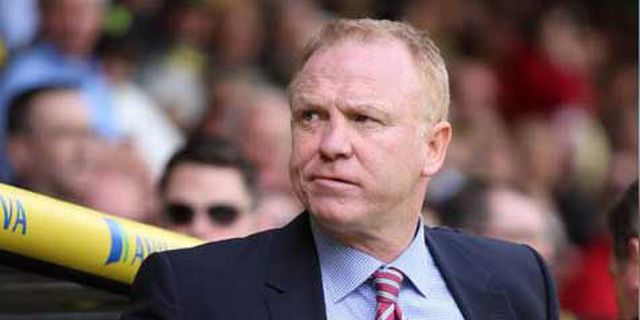 Aston Villa Pecat Alex McLeish