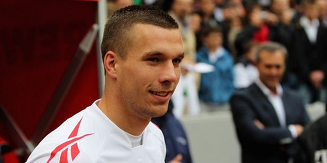 Podolski: Saya Cocok Main Di Inggris