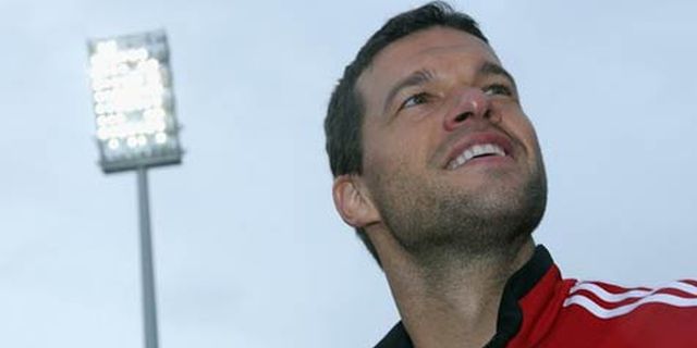 Ballack: Bayern Lebih Favorit Juara Ballack: Bayern Lebih Favorit Juara