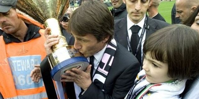 Conte Dituduh Terlibat Skandal Pengaturan Skor Conte Dituduh Terlibat Skandal Pengaturan Skor