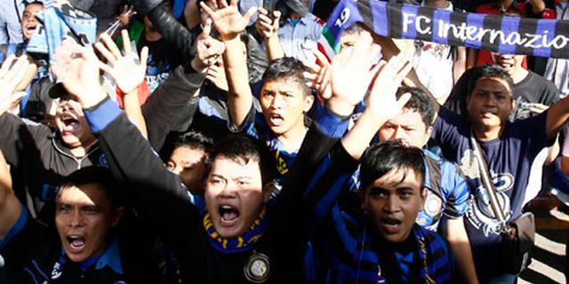 Lagu Iwak Peyek Sambut Pemain Inter Milan