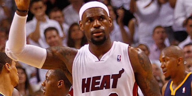 Masuk All Defensive Team, LeBron Peroleh Suara Terbanyak