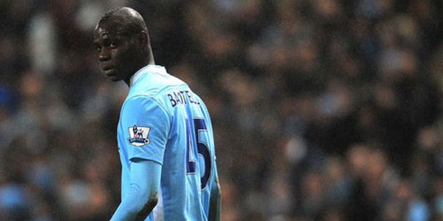 Balotelli: Saya Tetap di City