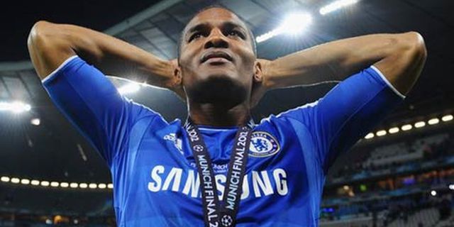 Malouda Tak Ingin Tinggalkan Chelsea