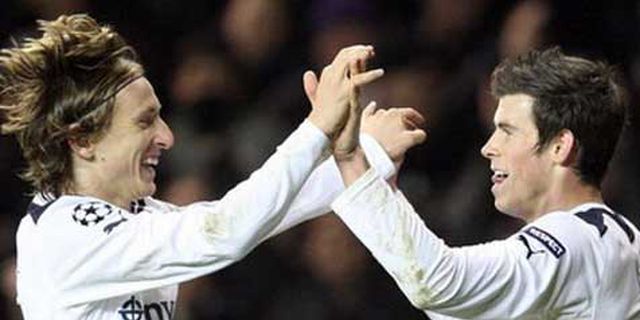 Walker: Tottenham Harus Jaga Modric dan Bale