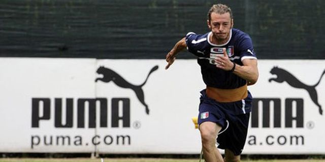 Dua Bek Masuk Radar Milan Dua Bek Masuk Radar Milan