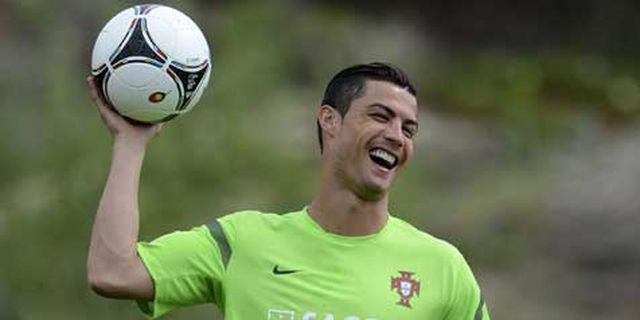 Pepe: Jangan Terlalu Menekan Ronaldo Pepe: Jangan Terlalu Menekan Ronaldo