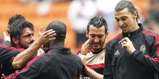 Ibra Dapatkan Nomor 10 Seedorf Ibra Dapatkan Nomor 10 Seedorf