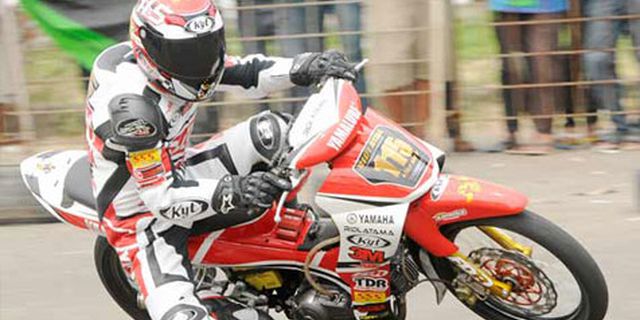 Yoga Adi Pratama Dominasi Kejurnas Motoprix Surabaya